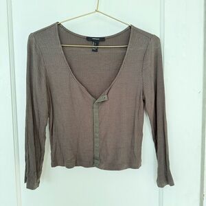 Forever 21 olive green long sleeve crop top